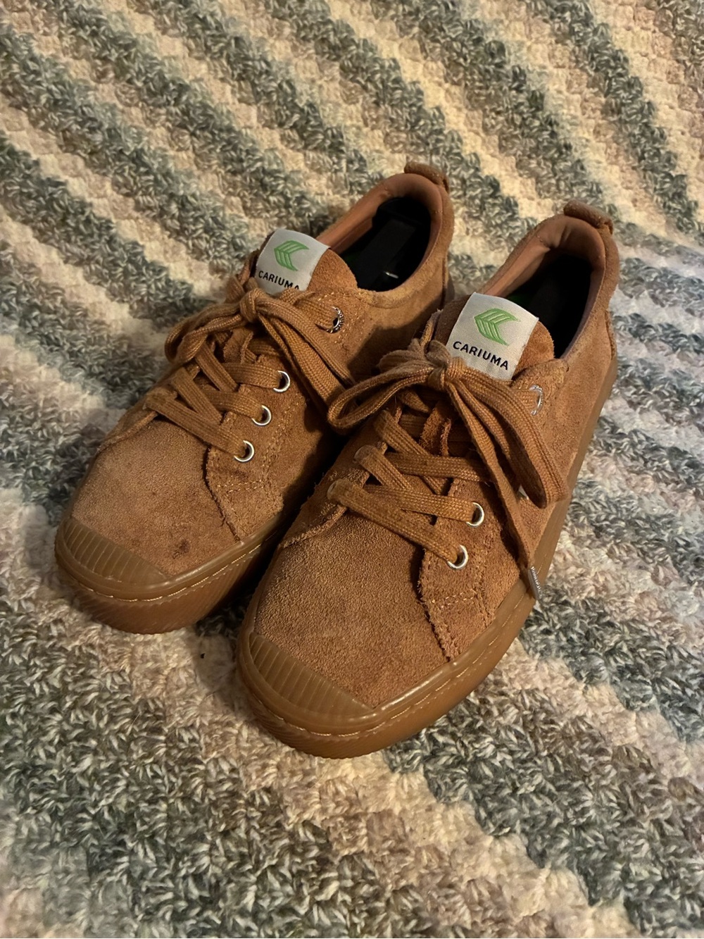 Cariuma Tan Suede Low-Top Sneakers